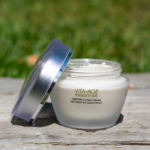 Vita-Age Prestige crema facial con platino coloidal